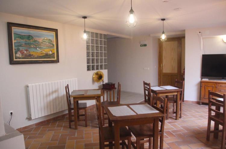 Hostal Rural 18 De Abril Olite Bagian luar foto