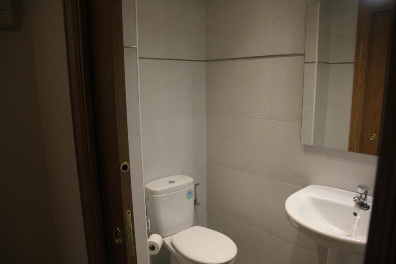 Hostal Rural 18 De Abril Olite Bagian luar foto