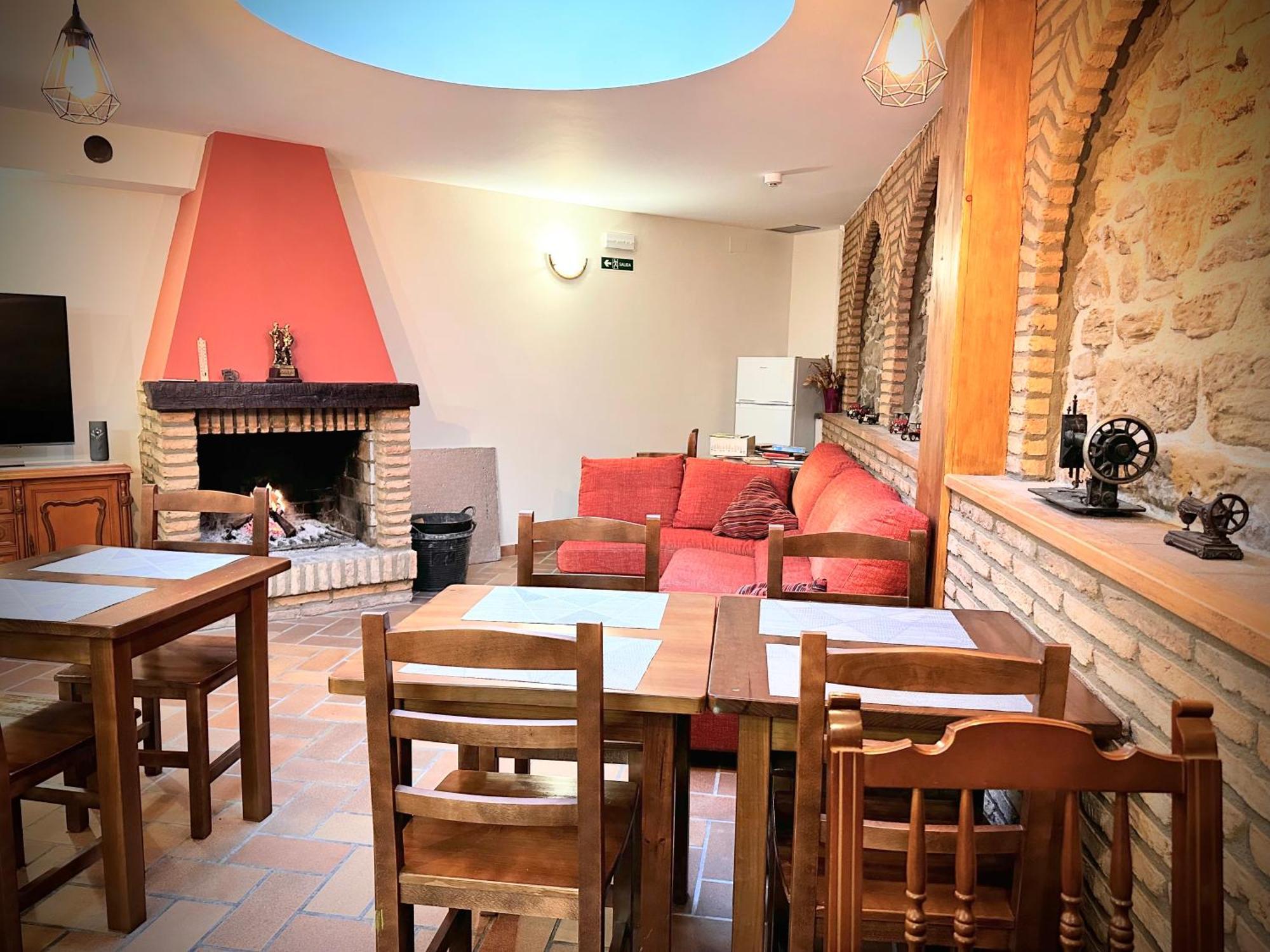 Hostal Rural 18 De Abril Olite Bagian luar foto