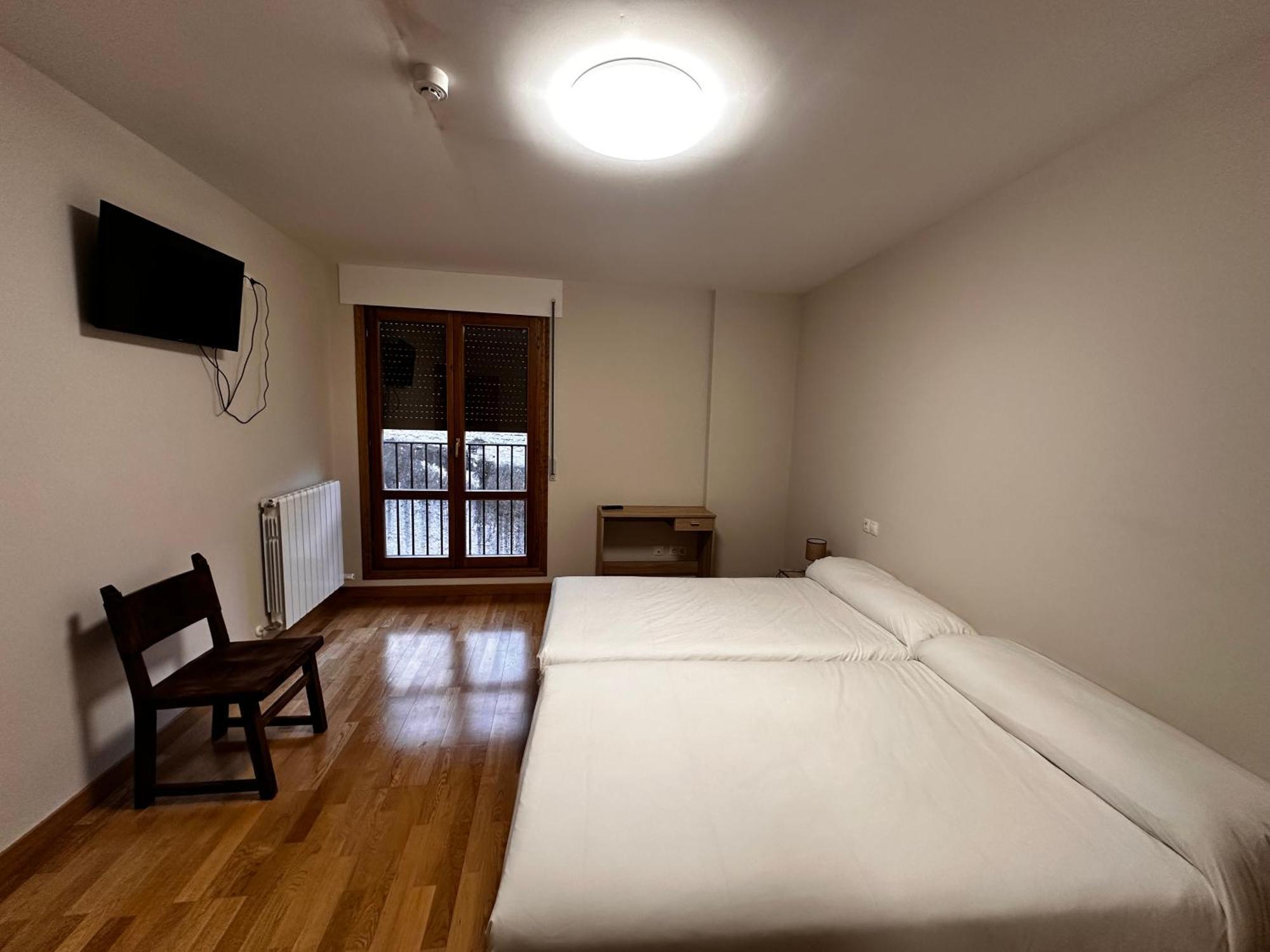 Hostal Rural 18 De Abril Olite Bagian luar foto