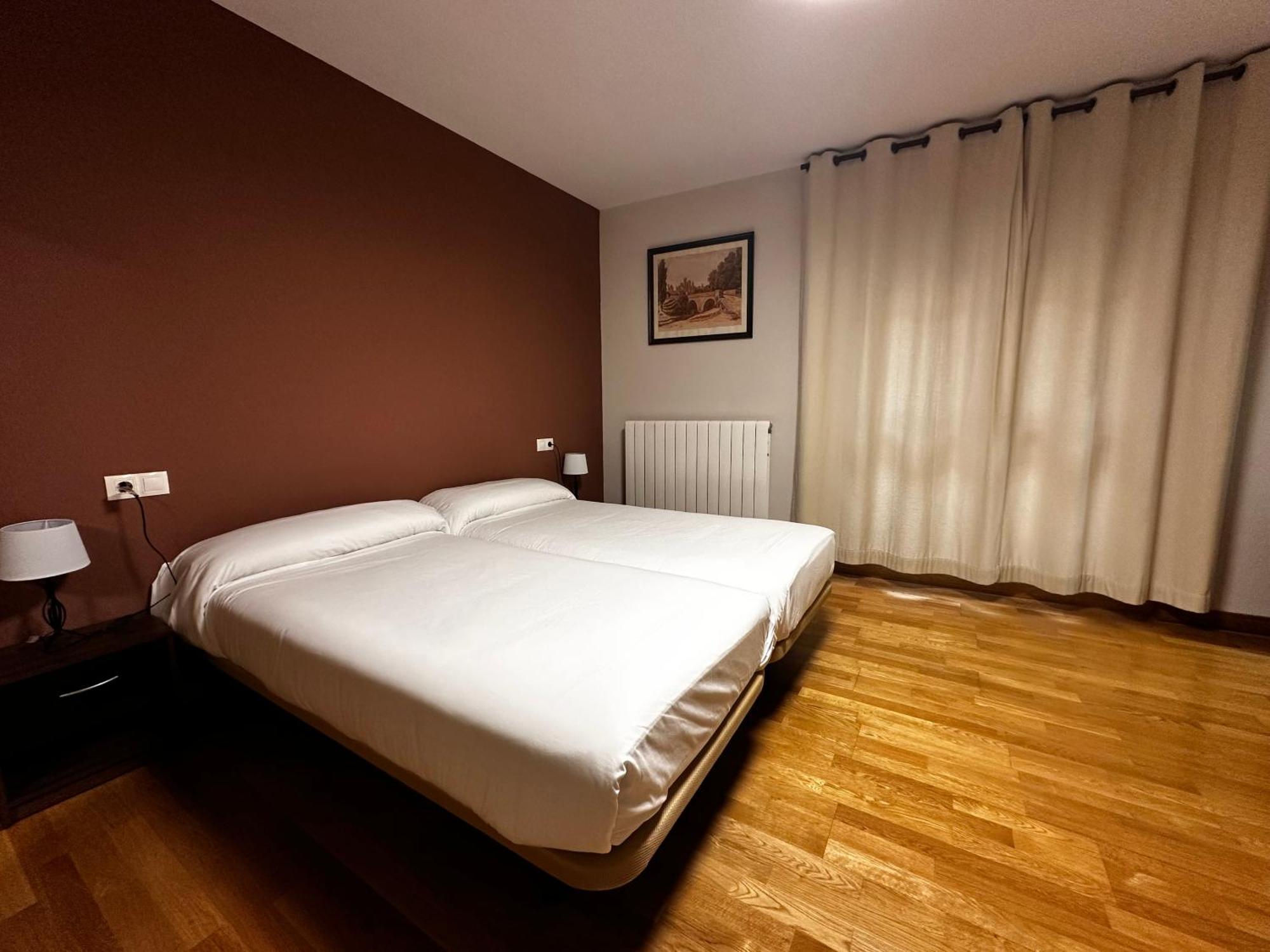 Hostal Rural 18 De Abril Olite Bagian luar foto
